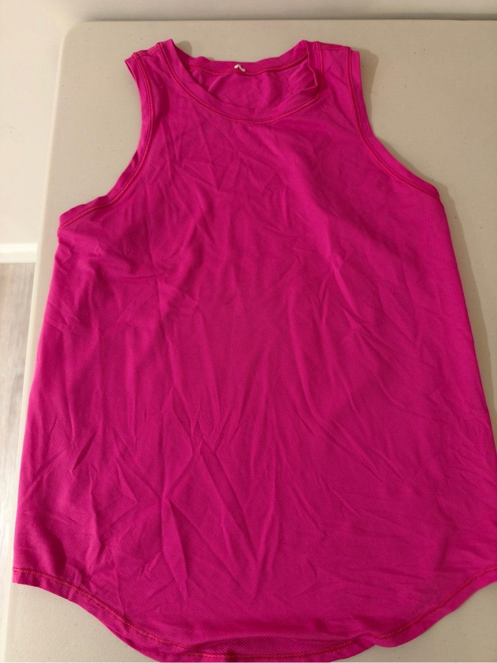 Lululemon Womens Hot Pink Sleeveless Athletic Tank Top
